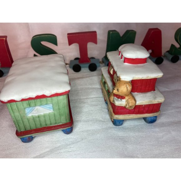 Vintage 4-Piece Christmas Train Set Midwest Taiwan w/ Letter Train set - Picture 3 of 16